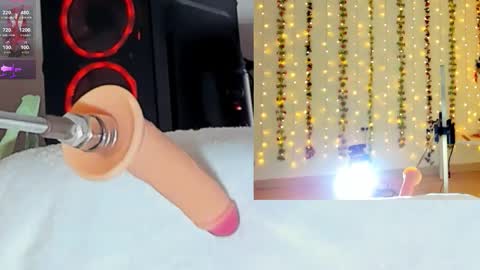 Kitty online show from 10.24.25