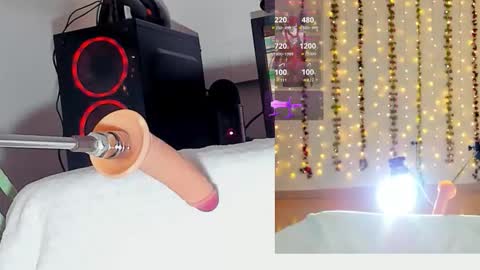 Kitty online show from 11.15.25