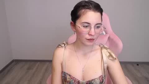 Snapshot of kitty_boy246 chatting on 10.14.25 Andrew online show from 10.14.25