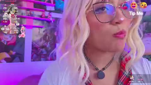 Nicol Gomez online show from 06.12.26