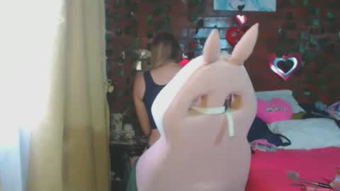 Daniela Ferreira online show from 03.24.26