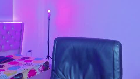 kitty_violet11 online show from 02.21.26