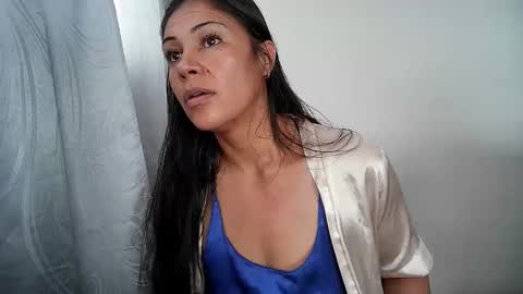 kittyholeshot87 online show from 11.14.25