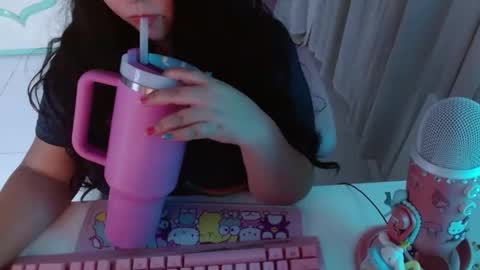 Snapshot of kittyk3 chatting on 09.09.25 Dannita online show from 09.09.25