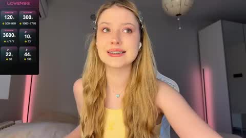 Snapshot of kittyloffe chatting on 04.26.26 Monika online show from 04.26.26