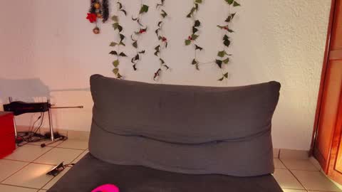 Snapshot of kittylu__ chatting on 01.18.25 L          FOLLOW ME ON IG kittylu    online show from 01.18.25