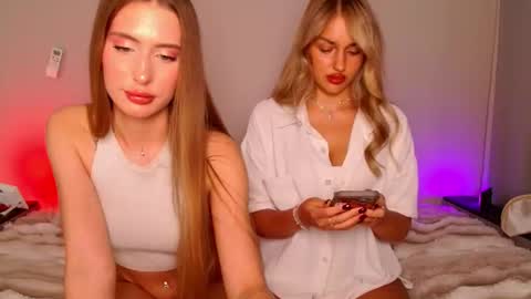 Mona  Sophia online show from 07.06.26