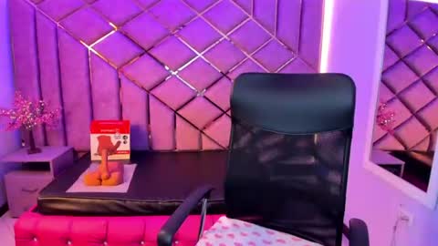 Sarah online show from 06.30.26