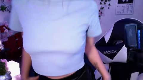 Kittyuwu  online show from 04.23.26