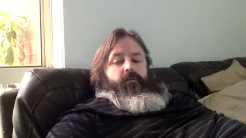 Kiwiabroad online show from 02.14.25