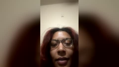 Snapshot of kiwicreampie8 chatting on 03.03.26 KalliBaby8 online show from 03.03.26