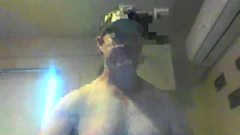 Snapshot of kiwiguy19773 chatting on 12.08.24 kiwiguy19773 online show from 12.08.24