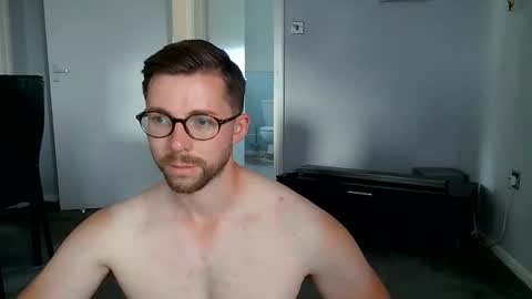 Snapshot of kkezzy chatting on 07.17.26 kkezzy online show from 07.17.26