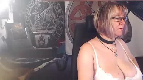 Michelle online show from 07.07.26