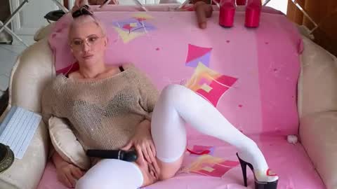 ALYONA online show from 10.27.25