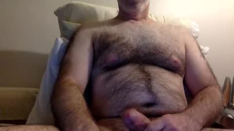 Snapshot of knbnyc chatting on 11.05.25 knbnyc online show from 11.05.25