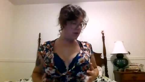Snapshot of kneelprescott chatting on 07.25.26 KneelPrescott online show from 07.25.26