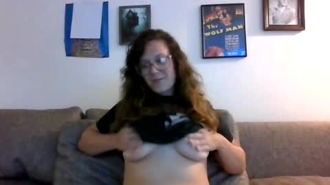 Snapshot of kneelprescott chatting on 07.31.26 KneelPrescott online show from 07.31.26
