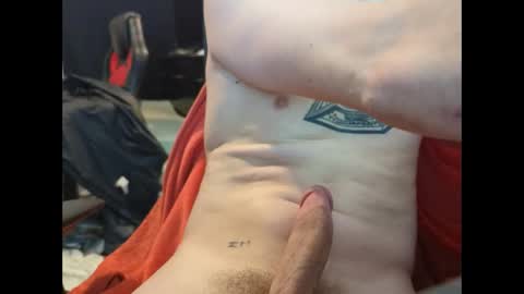 Snapshot of kniloc chatting on 01.16.25 kniloc online show from 01.16.25