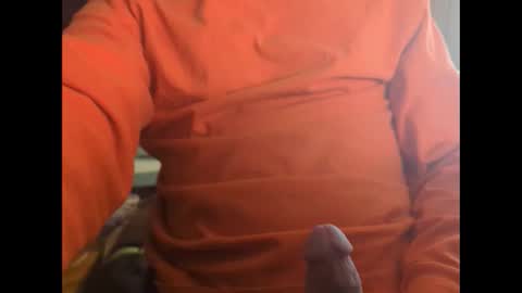 Snapshot of kniloc chatting on 01.17.25 kniloc online show from 01.17.25