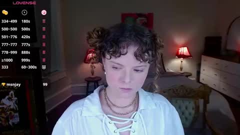 Snapshot of knowlita chatting on 09.13.25 knowlita online show from 09.13.25