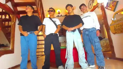 Snapshot of kobayaske chatting on 02.23.25 kobayaske online show from 02.23.25