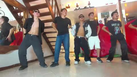 Snapshot of kobayaske chatting on 02.24.25 kobayaske online show from 02.24.25