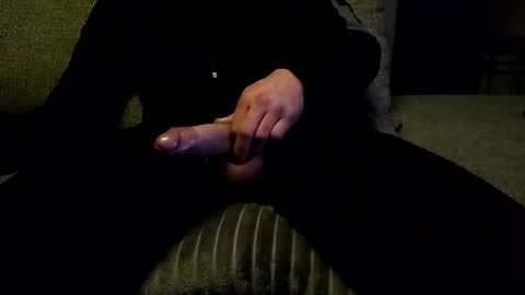 Snapshot of koelie1982 chatting on 01.19.25 koelie1982 online show from 01.19.25