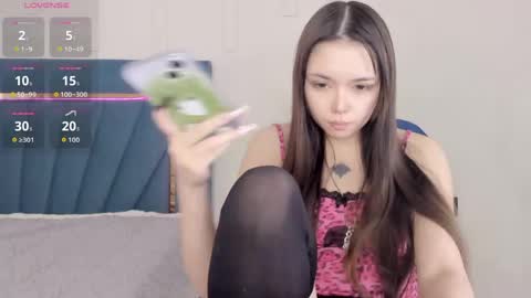 Snapshot of kok0mi_ chatting on 05.26.26 Koko online show from 05.26.26