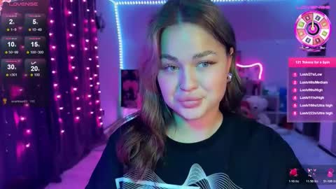 Mia online show from 11.26.25