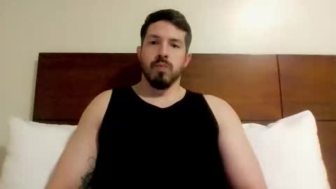 Snapshot of kolombianox chatting on 10.18.25 kolombianox online show from 10.18.25