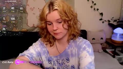 Snapshot of komorebbi chatting on 04.24.26 Marta online show from 04.24.26