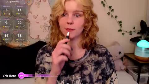 Snapshot of komorebbi chatting on 05.13.26 Marta online show from 05.13.26