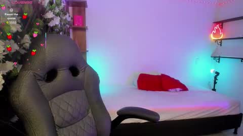 Kora Red online show from 10.21.25