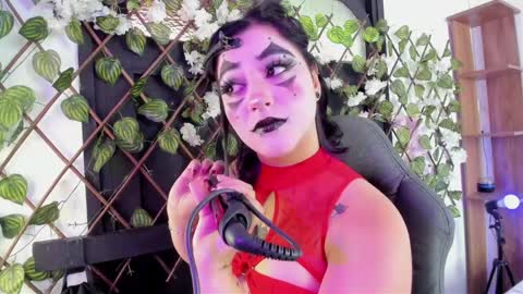 Kora Red online show from 04.06.26