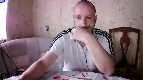 Snapshot of kostua31 chatting on 05.25.26 kvg-1994 online show from 05.25.26