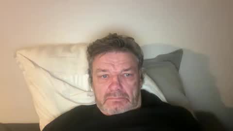 Snapshot of kovapoika chatting on 10.16.25 kovapoika online show from 10.16.25