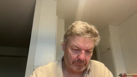 Snapshot of kovapoika chatting on 10.25.25 kovapoika online show from 10.25.25