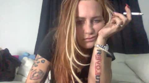 koyoteej online show from 01.06.26