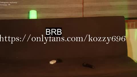 Snapshot of kozzy_ chatting on 09.10.25 kozzy_ online show from 09.10.25