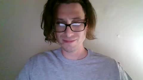 Snapshot of krasher2313 chatting on 01.20.25 hard hung horny online show from 01.20.25