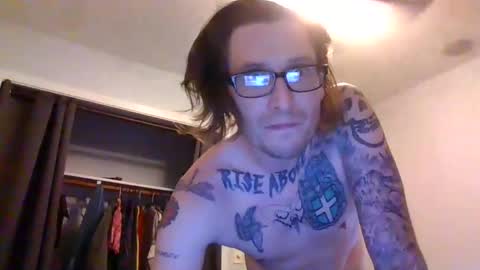 Snapshot of krasher2313 chatting on 02.22.25 hard hung horny online show from 02.22.25