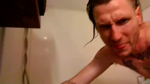 Snapshot of krasher2313 chatting on 03.01.25 hard hung horny online show from 03.01.25