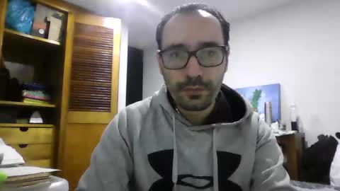 Snapshot of kratosmorgen chatting on 04.08.26 KratosMorgen online show from 04.08.26