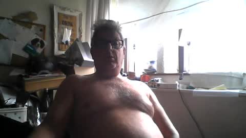 Snapshot of kriss3325 chatting on 07.27.26 kriss online show from 07.27.26