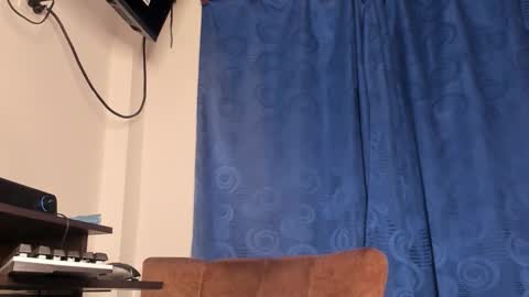 Snapshot of kriss_edwards chatting on 03.12.26 Kriss online show from 03.12.26