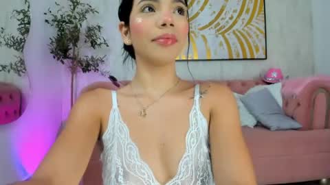 Krisstine  online show from 05.16.26