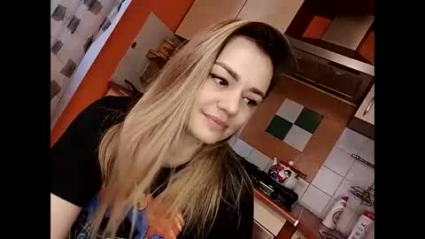 Snapshot of krisssexi chatting on 01.15.25 KrissSexi online show from 01.15.25