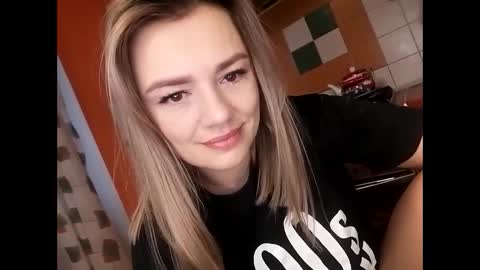 Snapshot of krisssexi chatting on 02.02.25 KrissSexi online show from 02.02.25