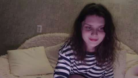 krissvoss online show from 12.19.25